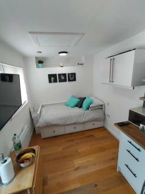 Private Self Contained Self Catering Flat Apartment Bristol Luaran gambar